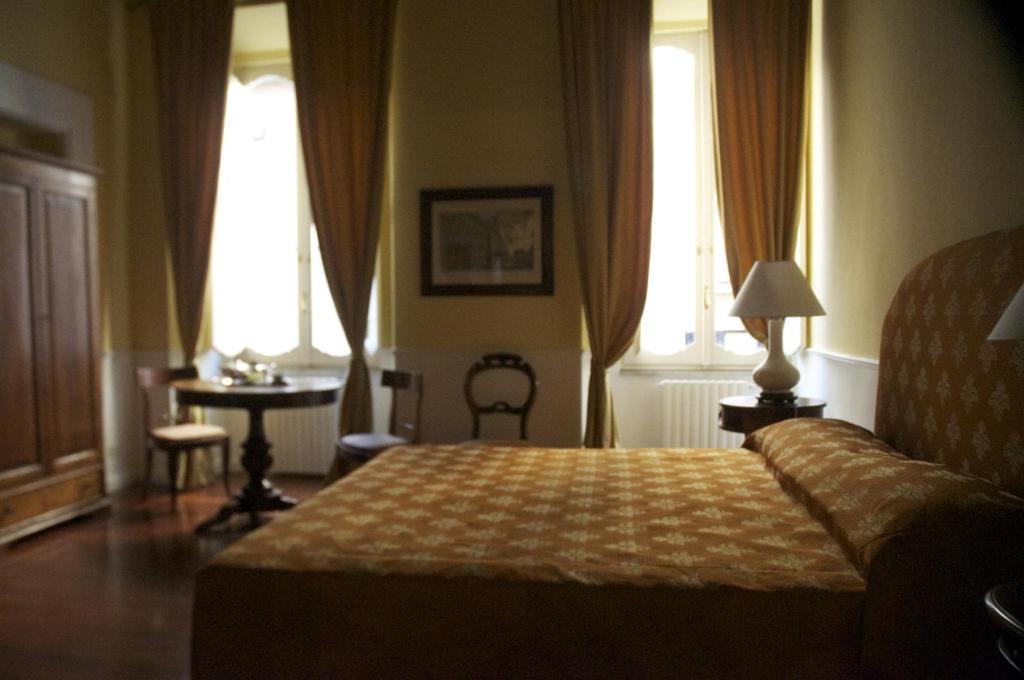 Relais Teatro Argentina Bed & Breakfast Rome Room photo