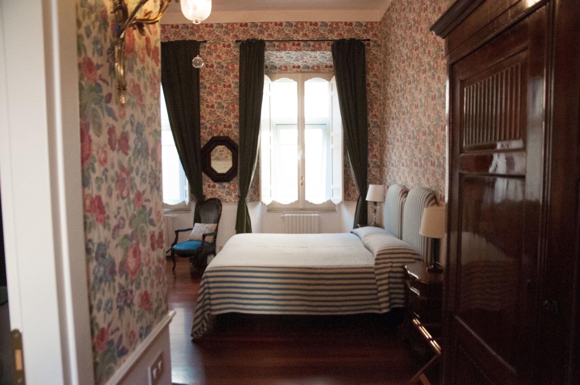 Relais Teatro Argentina Bed & Breakfast Rome Exterior photo